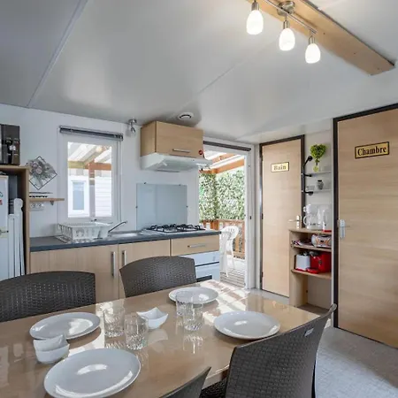 Casa vacanze Mobile - Sleeps 6 - Parking - Family Pools