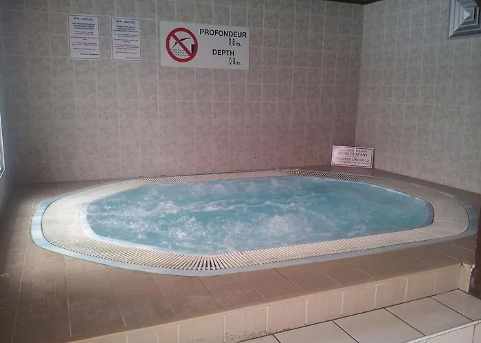 Сasa de vacaciones Mobile - Sleeps 6 - Parking - Family Pools *